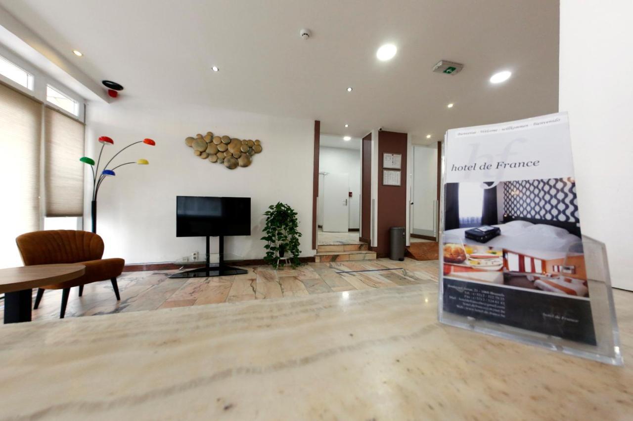 Hotel De France Saint-Gilles Bagian luar foto