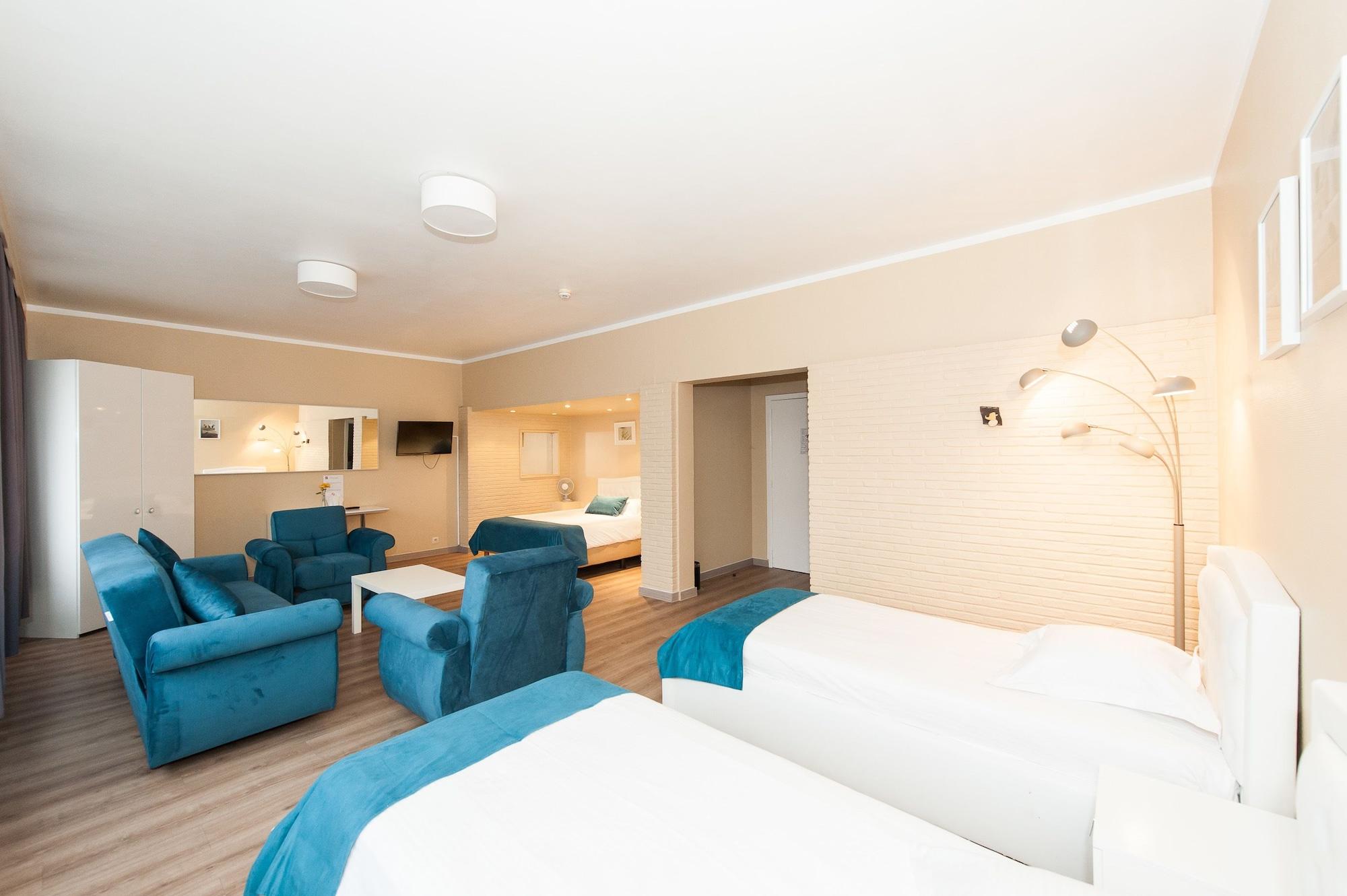 Hotel De France Saint-Gilles Bagian luar foto
