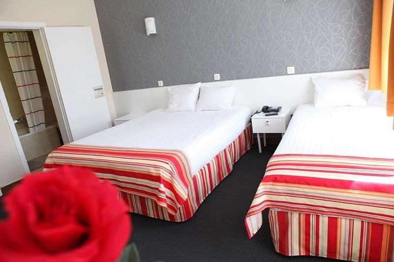 Hotel De France Saint-Gilles Ruang foto