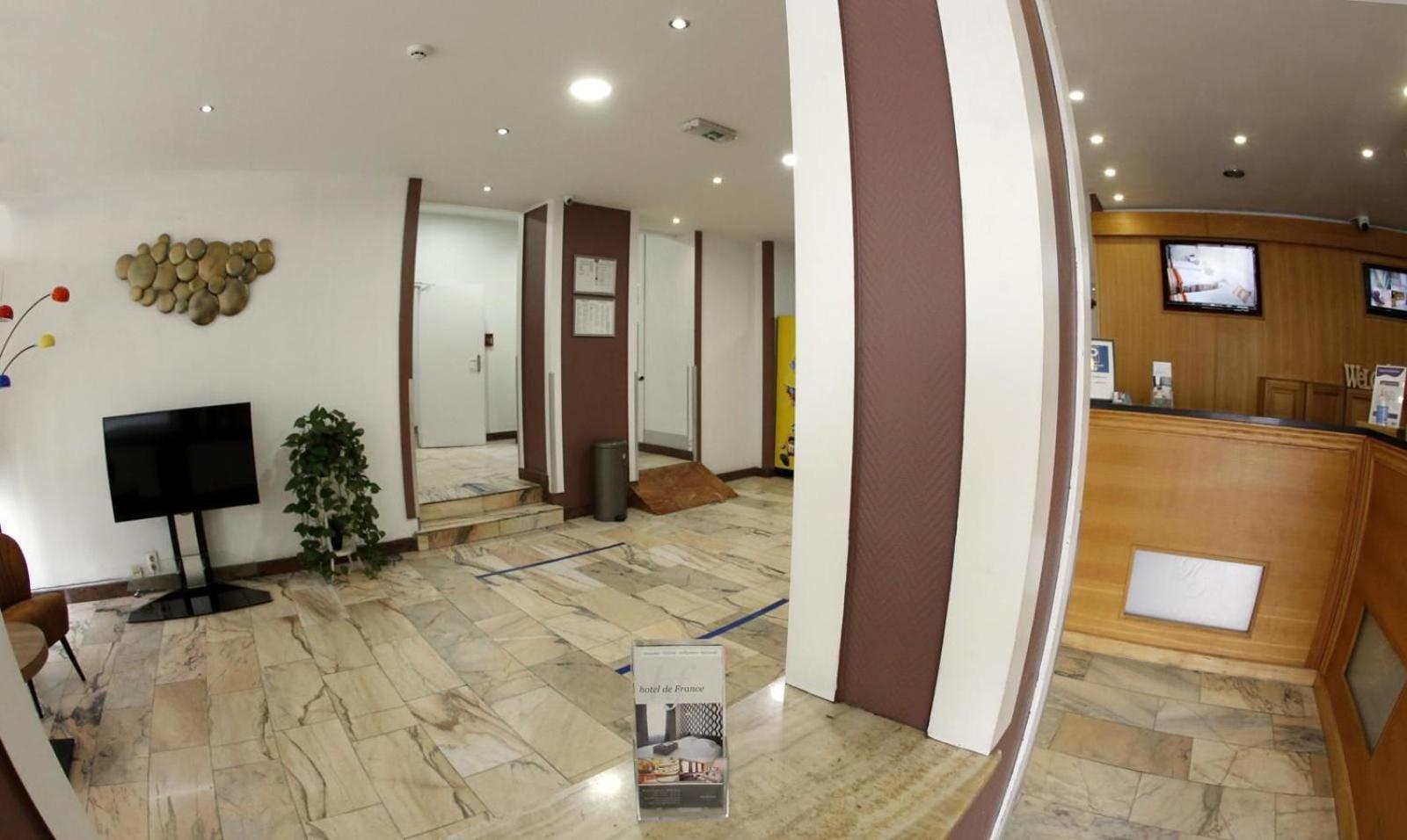 Hotel De France Saint-Gilles Bagian luar foto